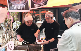 飲食店舗での調理補助